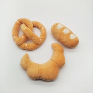 2025 nuevo diseño respetuoso con el medio ambiente juguetes para gatos Super suave Croissant Pretzel gatito felpa Catnip-alimentado interactivo diversión directa China - Product Image 3