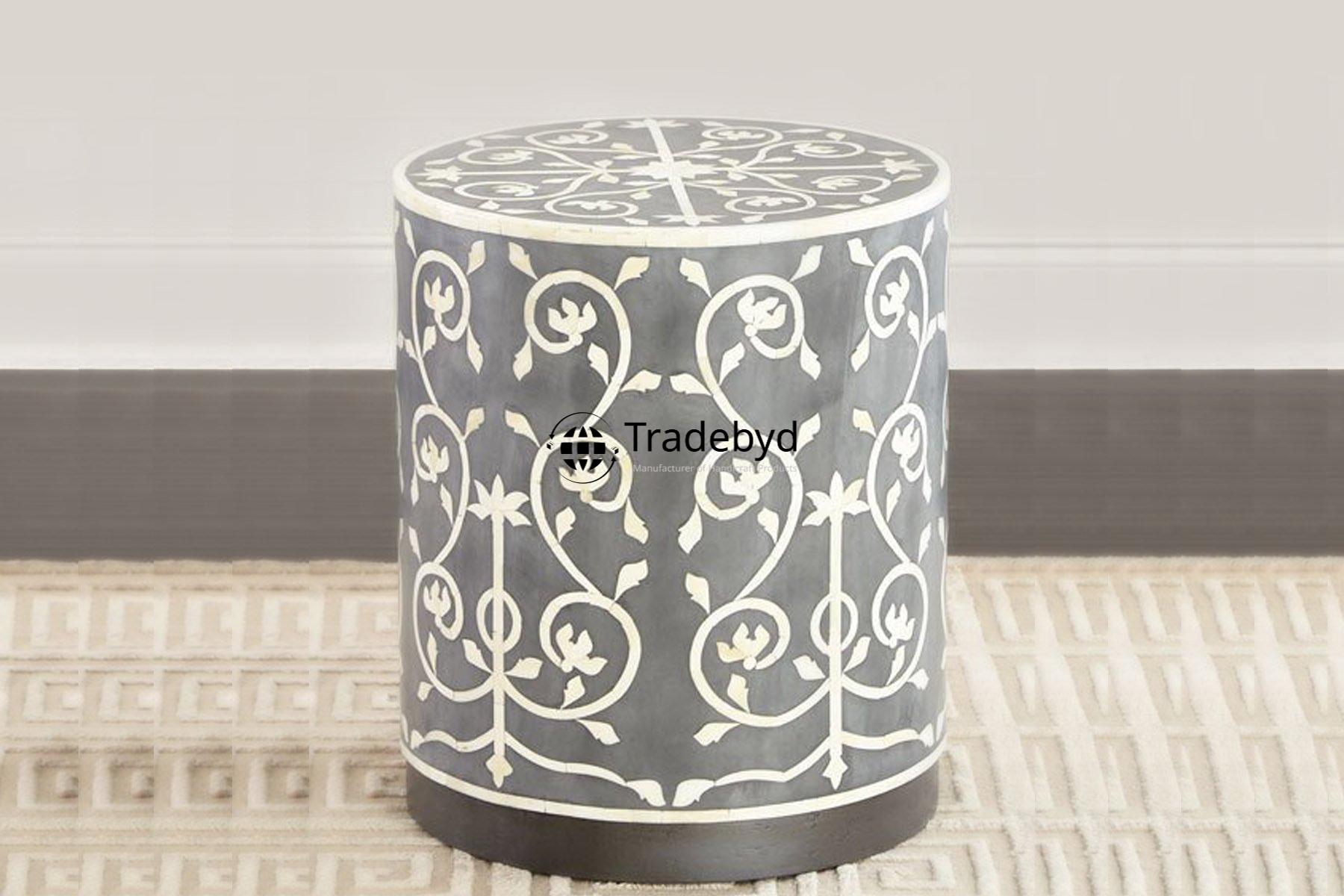 Available in different Colors