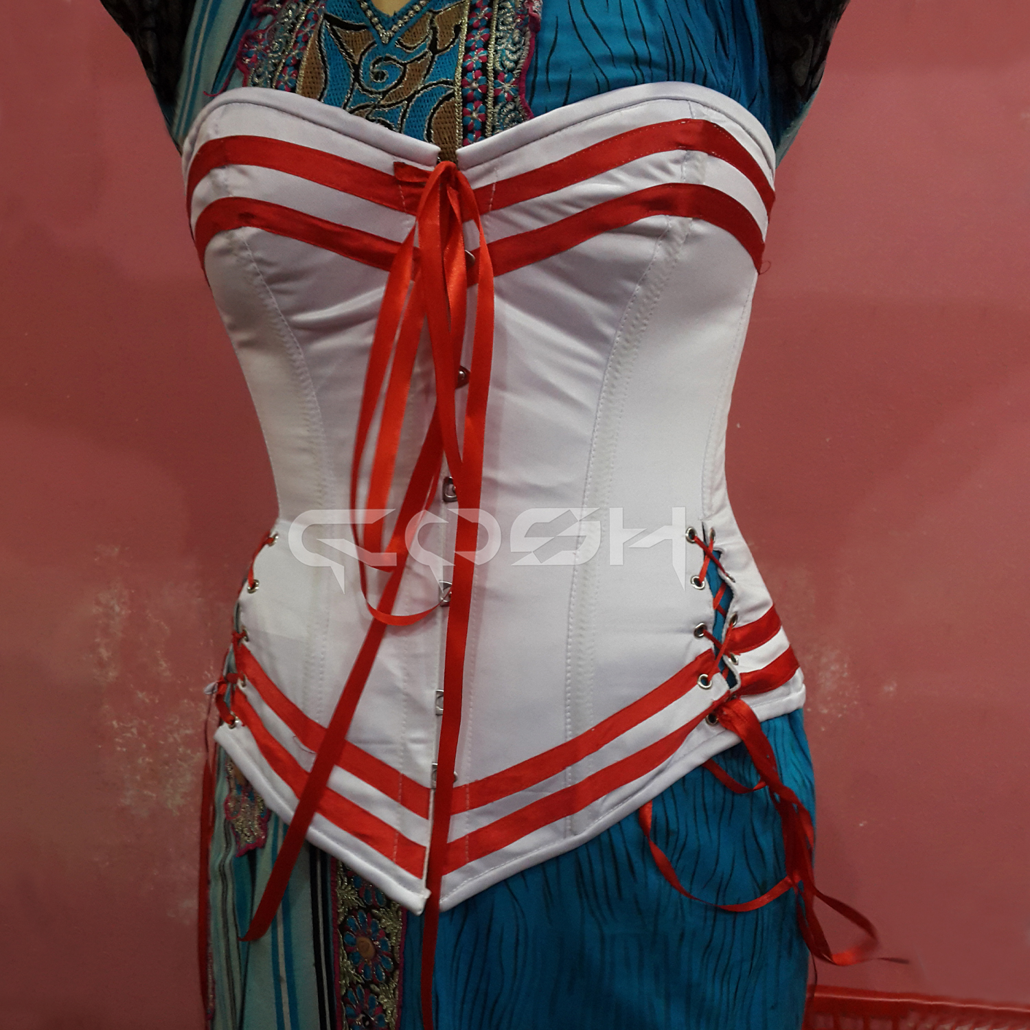 สีขาว