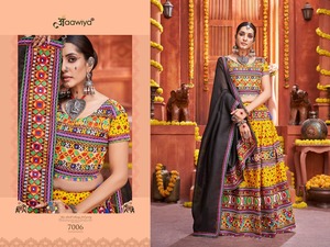 NAVRATRI SPECIAL TRADITIONAL CHANIYA <strong>CHOLI</strong> COLLECTION 2023