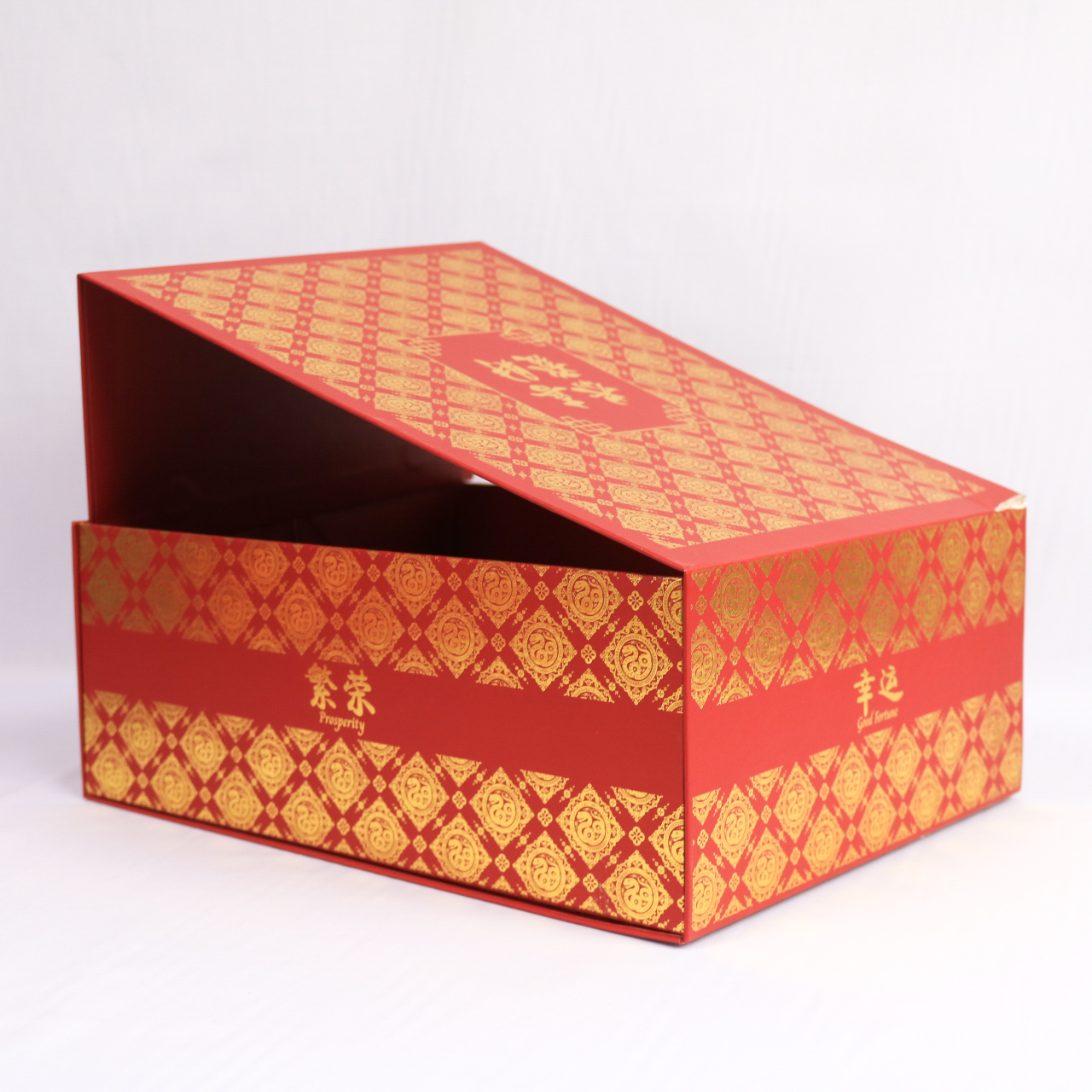 Deliver a premium unboxing <strong>experience</strong> with this compact luxury box, tailored for business and client <strong>gifting</strong> - Product Image 3