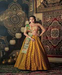 シックなパーティーウェアLehengaCholi: トレンディなLehengaCholiパーティーウェアレディースファブリックヴィンテージLehengaCholiレトロインスパイアシャルワルカメーズ