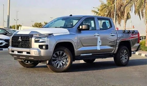 USED 2025 Mi t <strong>s</strong> <strong>u</strong> b i <strong>s</strong> h i L200 Sportero Turbo Diesel 2.4L Automatic AWD with ACC Cruise <strong>Control</strong> R20 Tire Size - Product Image 2