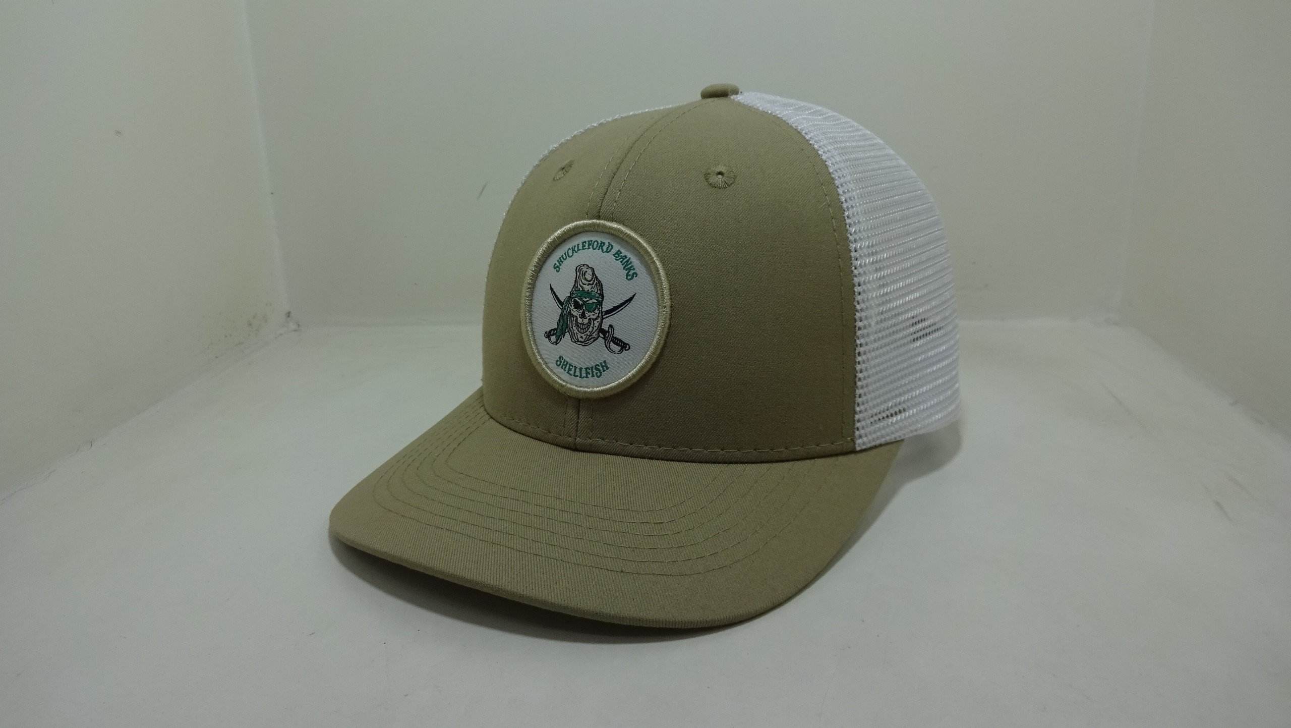 สีเทาเข้ม