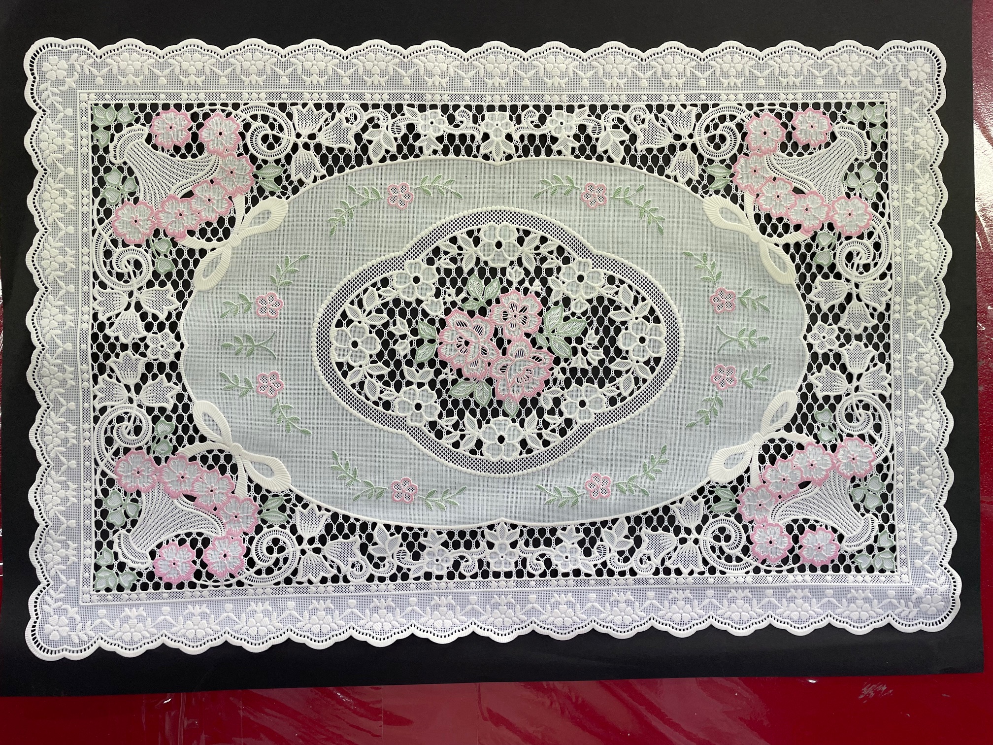 Lace1กลาง