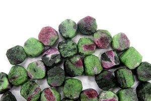 10 יח "ד נדיר קריסטל בגודל 14-16 מ" מ אודם טבעי-zoqueshone anyolite