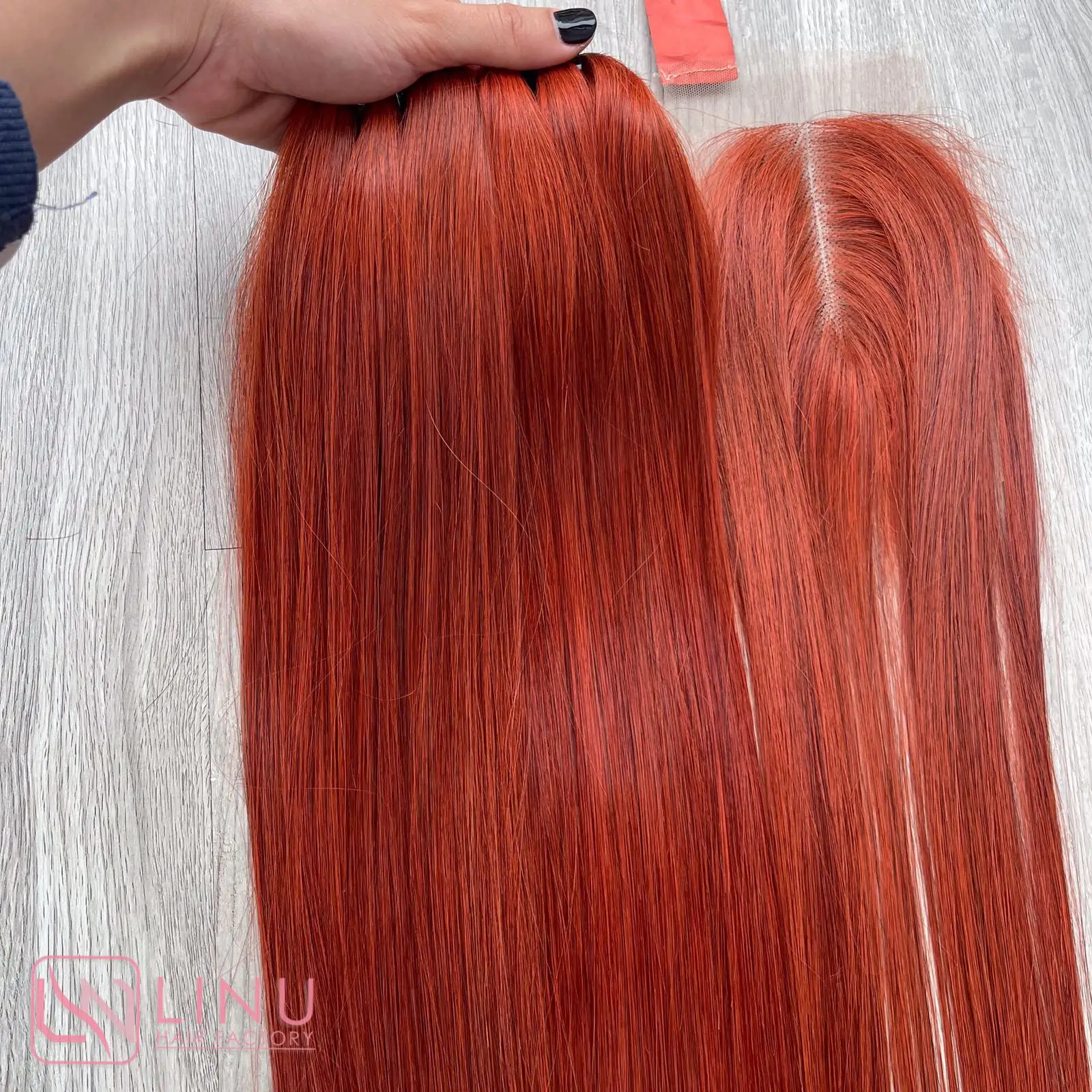 Vietnamesische rohe Haarperücken in orangefarbe, knochengerade Haarbündel aus menschlichem Haar, einschließlich Haarverlängerungen