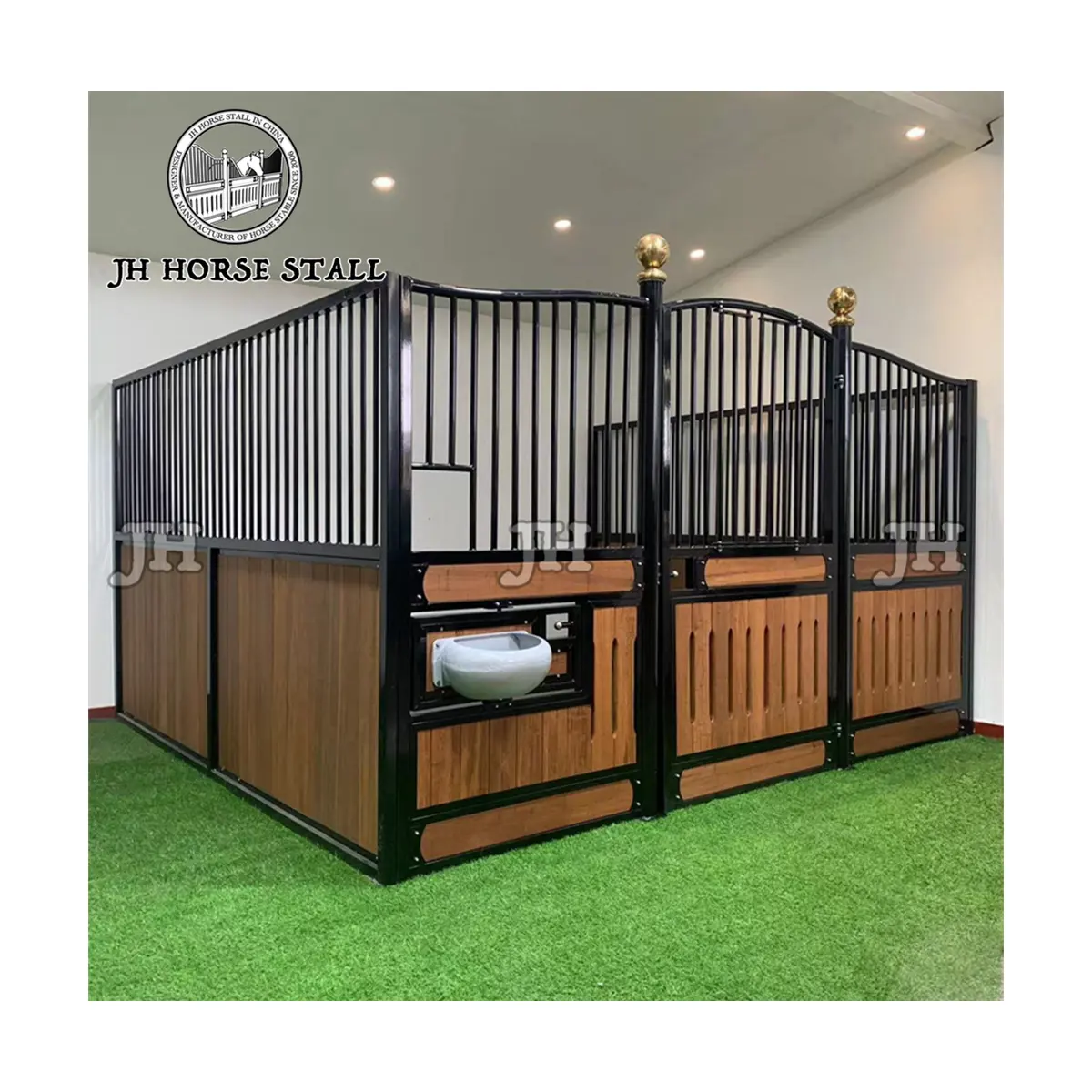 Equestrian barns european style fancy horse stable equipments horse stall with hinged doors