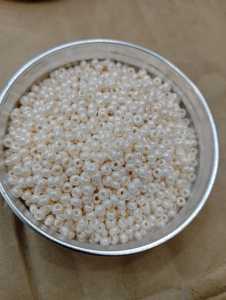 定制绿松石色玻璃种子珠，尺寸8/0，非常适合珠宝设计师和珠店
