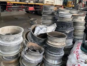 以低价大量购买合金车轮废料纯铝批发优质铝合金车轮废料