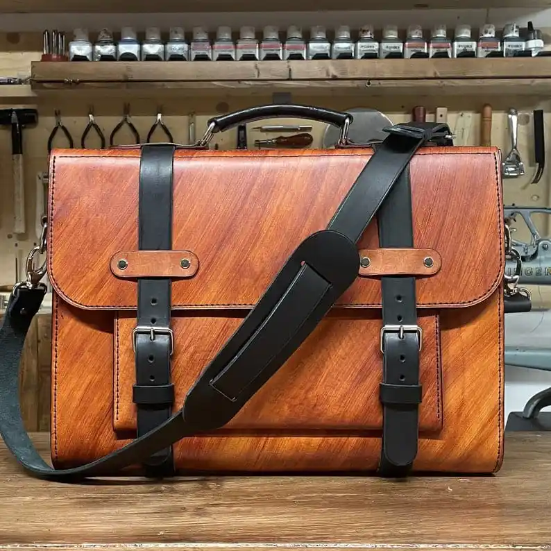 สีน้ำตาล