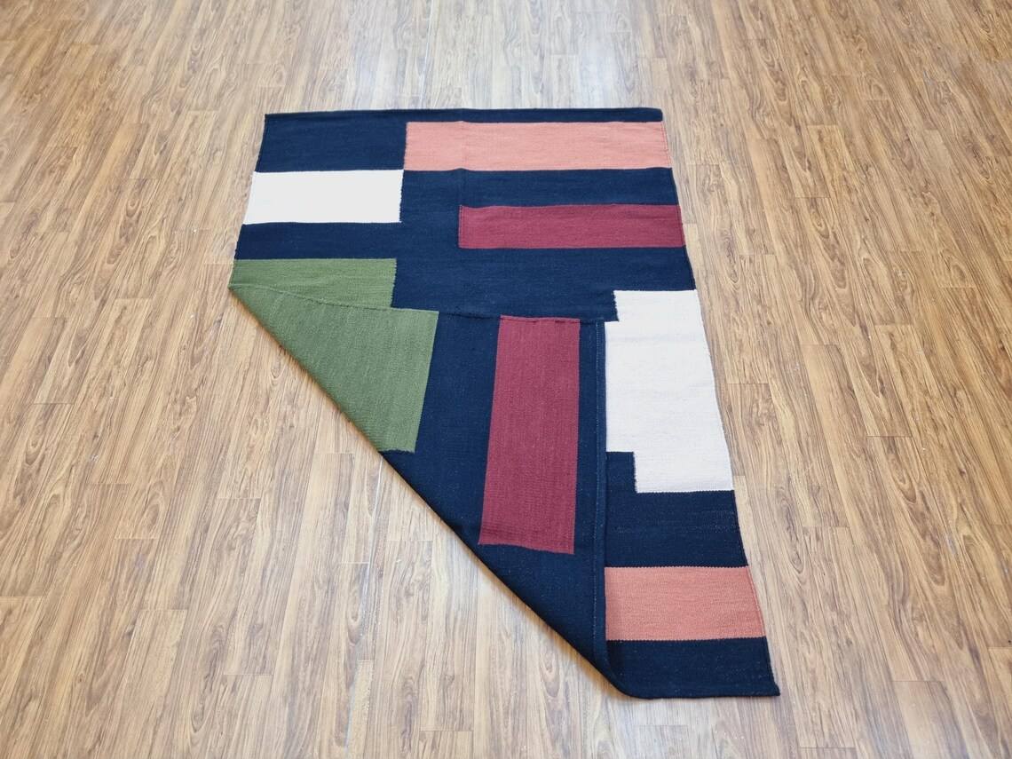 Identique à l'image