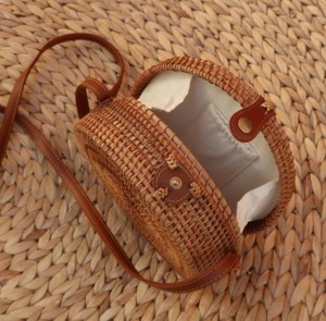 Bizim yuvarlak kamış örgü çanta deri saplı fonksiyonu ile, şık bir çanta vietnam'da yapılan bir yaz kaçamak için gereklidir - Product Image 3