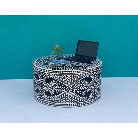 Available in different Colors