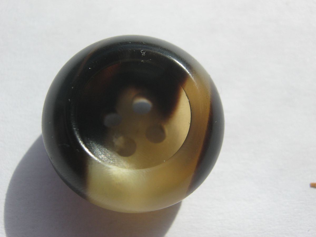 Natural Shades Black, Brown, Cream, or Mixed Horn Pattern