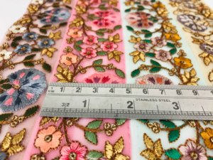 パステルフローラル刺繍レーストリム多色エスニックボーダーゴールデンスレッドワークネットに伝統的なロマンチックなファンシースタイル - Product Image 4