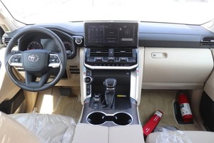 Супер нулевой пробег Toyotas Land Cru_iser 4,0 VXR, вход без ключа, толчок, люк на крыше, звуковая система JBL, мониторы, 2024 модели - Product Image 3