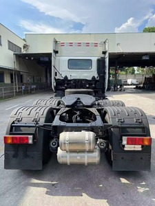 原装450hp 6X4 10轮Hino 700牵引车头卡车