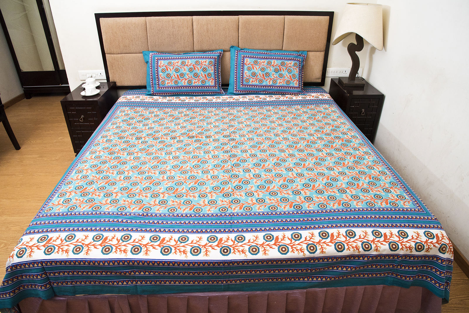 สีเดียวกันในภาพ