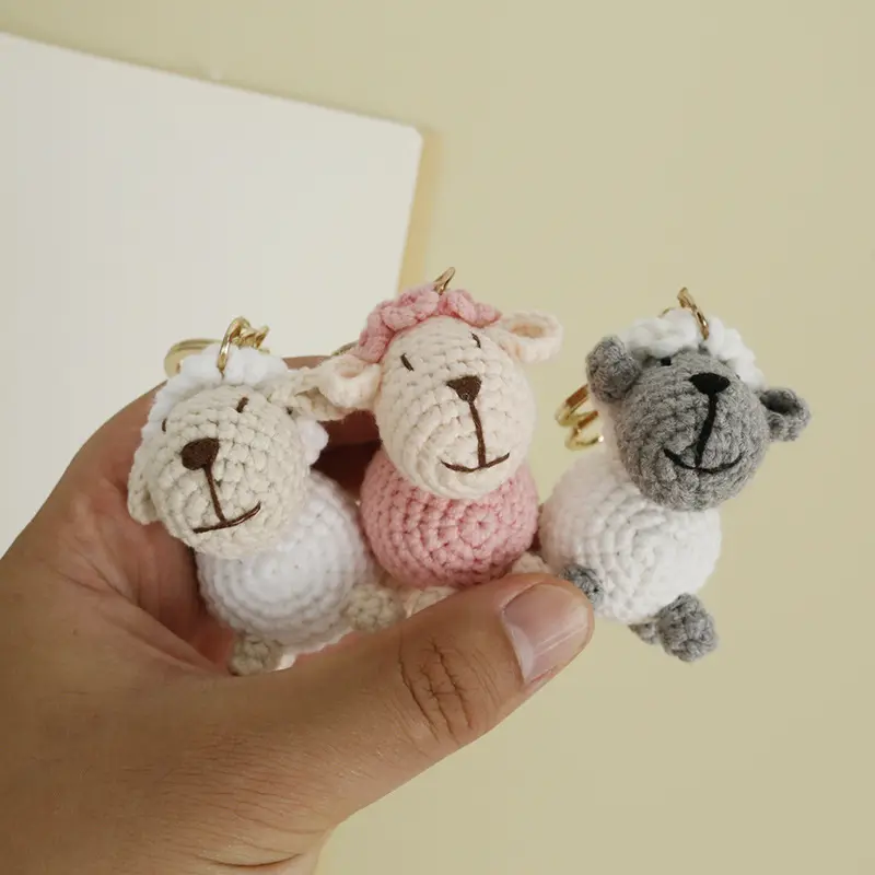 Juguetes de oveja pequeños de ganchillo personalizados, muñeco de peluche de cordero hecho a mano de ganchillo, oveja en miniatura, Amigurumi, Mini oveja de ganchillo, juguete de peluche