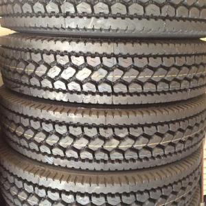 卸売高中古セミトラックタイヤタイヤ輸出10.00R2 0/<span class=keywords><strong>7.5</strong></span> 9.00R2 0/<span class=keywords><strong>7.5</strong></span> 8.25R2 0/6.5