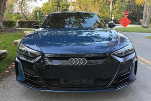 Kullanılan 2022 Auudii ee-tron GT çift motorlu AWD, Ascari mavi metalik, prestij ve performans paketleri - Product Image 5