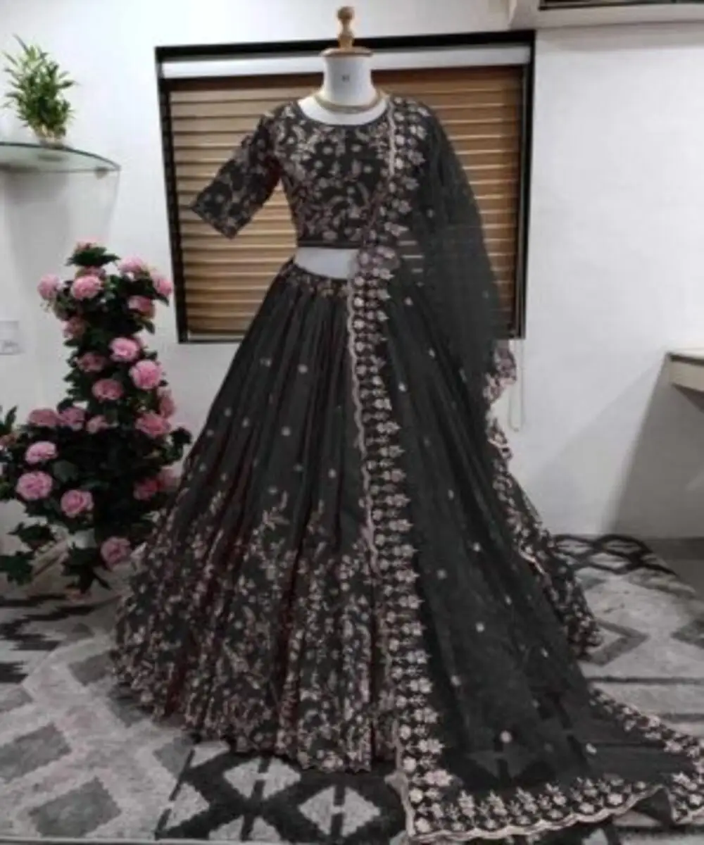 Kadınlar için şık parti Frocks: payet detaylandırma ile parti için moda Midi elbise Vintage Vogue Lehenga Choli