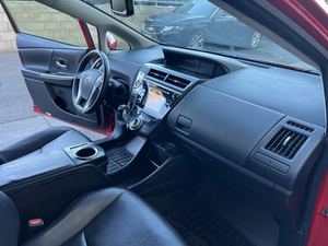 2015 toyota prius v ארבעה fwd אוטומטי הילוך אור פנים עור פנים r18 צמיג גודל סגסוגת אלומיניום מגג טנדר