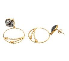 สีน้ำตาล