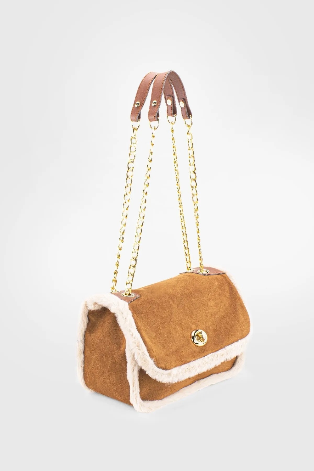 น้ำตาลอ่อน