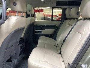 Satılık kullanılan 2024 Land Rover Defender 130 - Product Image 6