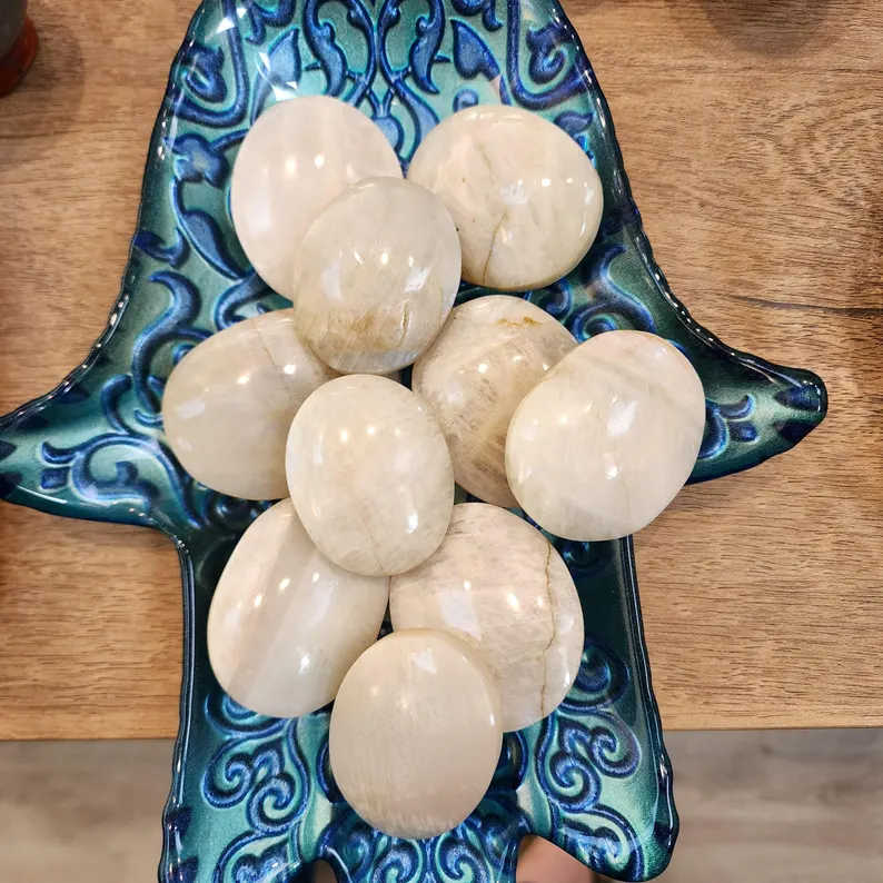 เหลืองอ่อน