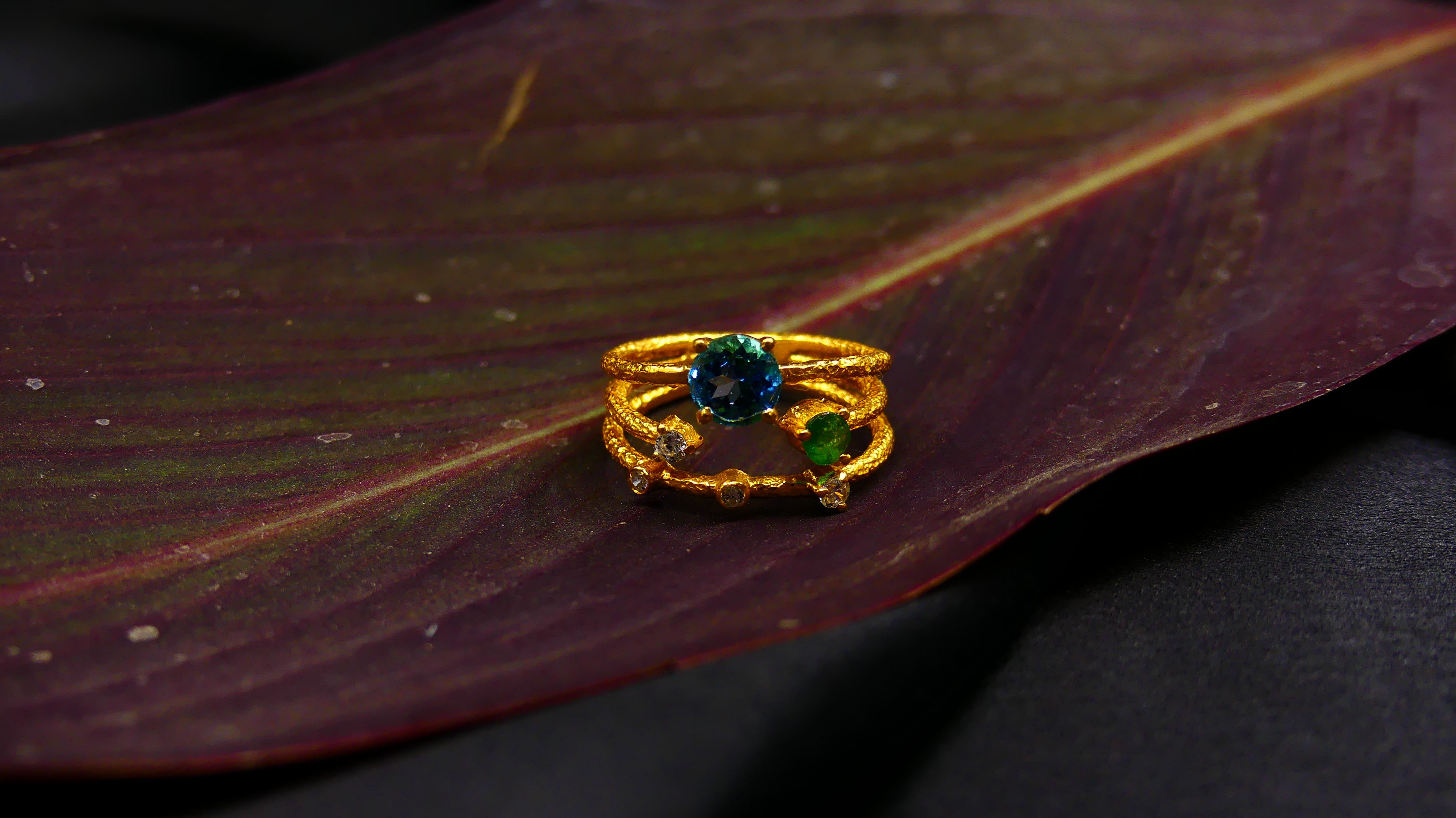 สีเหลือง