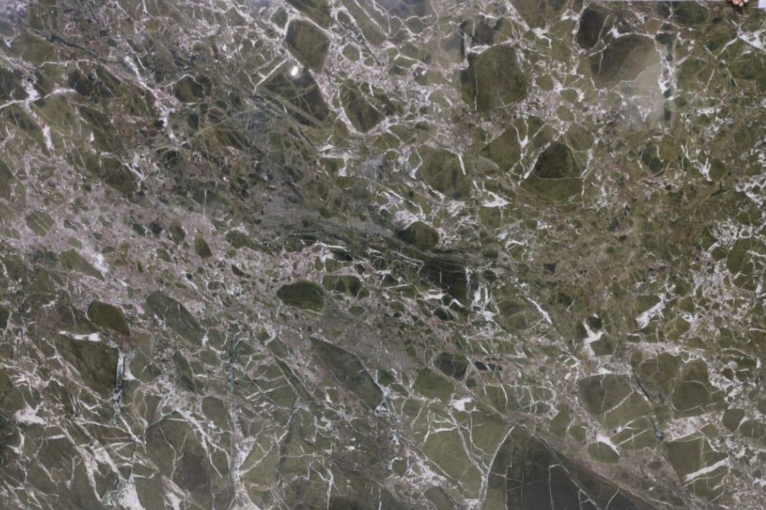 สีน้ำตาล