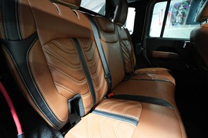 中古2019ジープWr-angl-er U-nlimitedサハラ6x6変換 - Product Image 2