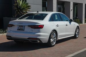ใช้2024 AU-Di A4 Q U A T R O premi-UM S line 45 TFSI AWD - Product Image 6