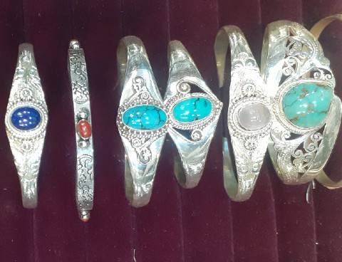 สีเขียว