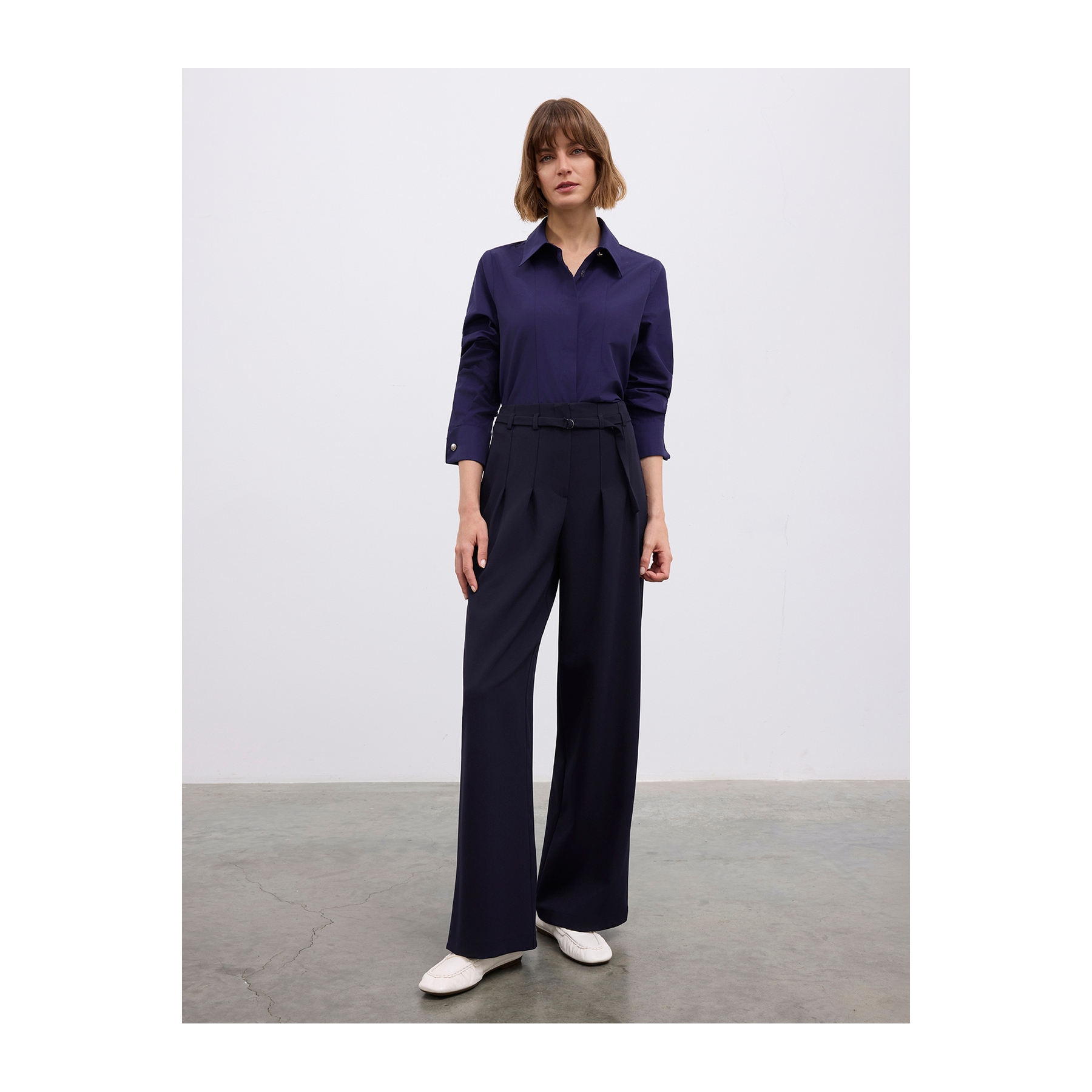 สีน้ำเงินกรมท่า