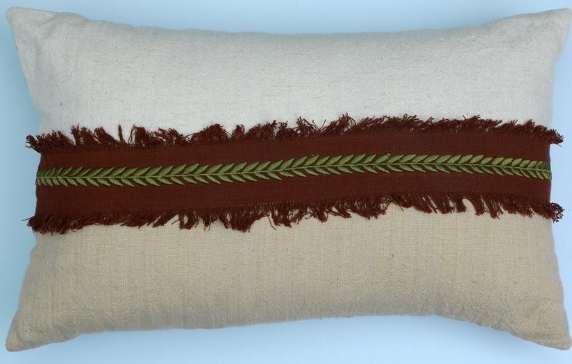 สีเบจและสีเขียว