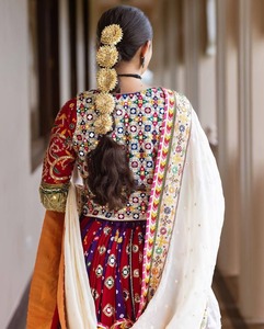 מעצב rjasthani chaniya choli עבודת מראה בעבודת יד & lehenga עבור גרבה, navratri & חגיגות