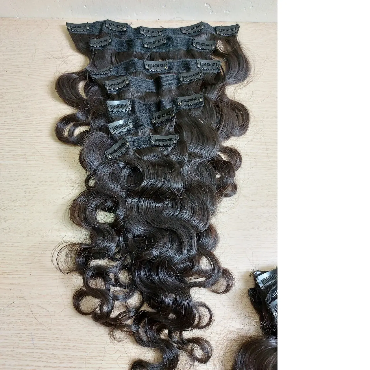 Fermagli con extension per capelli naturali direttamente dal Vietnam 100% capelli grezzi vergini 20in 24in 26in capelli sciolti ricci e onde del corpo