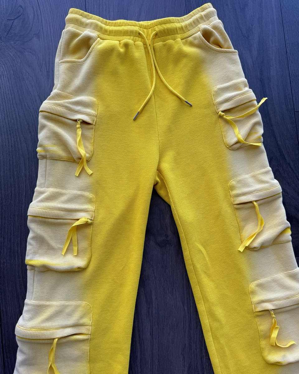 Jaune