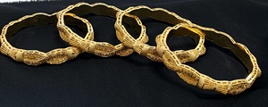 <strong>Dubai</strong> 24KT Gold Plated Women's High-Grade 4pcs Bangles Set Budget-Friendly 2 GRM Popular Fashion Accessory - Product Image 5