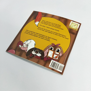หนังสือนิทานภาษาอังกฤษสำหรับเด็กหนังสือปกอ่อนพิมพ์บนกระดาษปกแบบกำหนดเองประเทศจีน