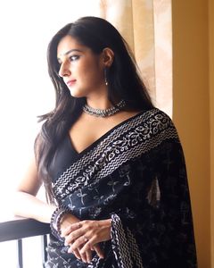 Best Quality Heavy Georgette <strong>Sari</strong> with Blouse Piece Traditional Style Comfortable and Trendy Party Wear Indian Supplier - Product Image 1