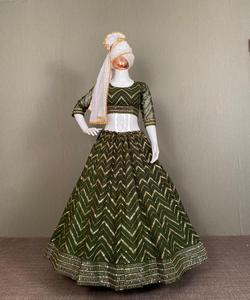 花式新设计师儿童派对穿<span class=keywords><strong>lehenga</strong></span> <span class=keywords><strong>choli</strong></span>为婴儿美丽的蓝色最新到来的民族服装