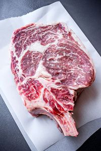 高品质a级清真牛肉冷冻无骨肌肉水牛肉散装包装，身体脚部分价格合理