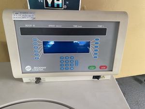 Usado <span class=keywords><strong>Beckman</strong></span> <span class=keywords><strong>Coulter</strong></span> Avanti J30I Centrífuga Powers On para Peças Equipamento De Laboratório - Product Image 3