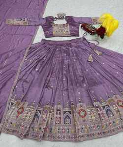 シックな市松模様のパーティーウェアLehenga <span class=keywords><strong>Choli</strong></span>: スタイリッシュなLehenga <span class=keywords><strong>Choli</strong></span>セットストーンワーク詳細ショートドレス女性用パーティークルタ