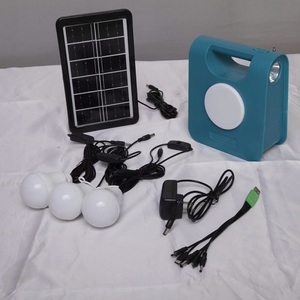 Mini sistema de energía solar portátil fuera de la red con controlador PWM Batería de iones de litio e iluminación para uso doméstico - Product Image 3